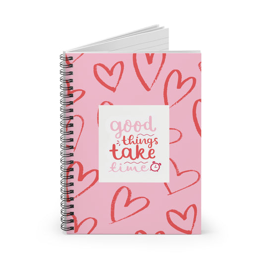 Libreta Rosa con Corazones Good Things Take Time 118 Páginas Rayadas, Diseño Inspirador y Compacto